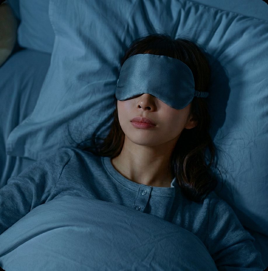 Person sleeping while wearing the Core Smart Ring
